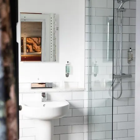 Hotel The Pine Marten By Innkeeper's Collection 4*