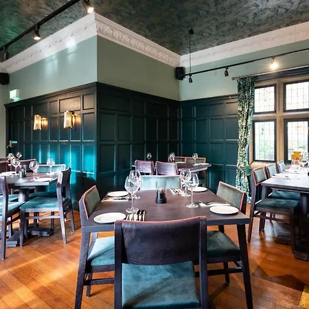 Hotel The Pine Marten By Innkeeper's Collection 4*