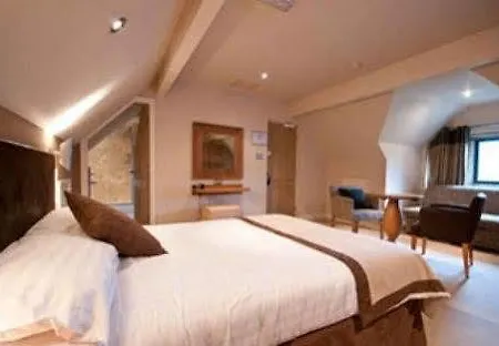 The Pine Marten By Innkeeper's Collection 4* Harrogate